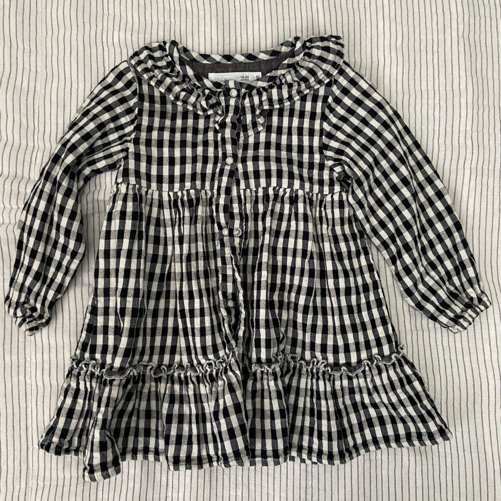 Zara Baby Girl Gingham Dress 18-24 Months. In excellent condition!